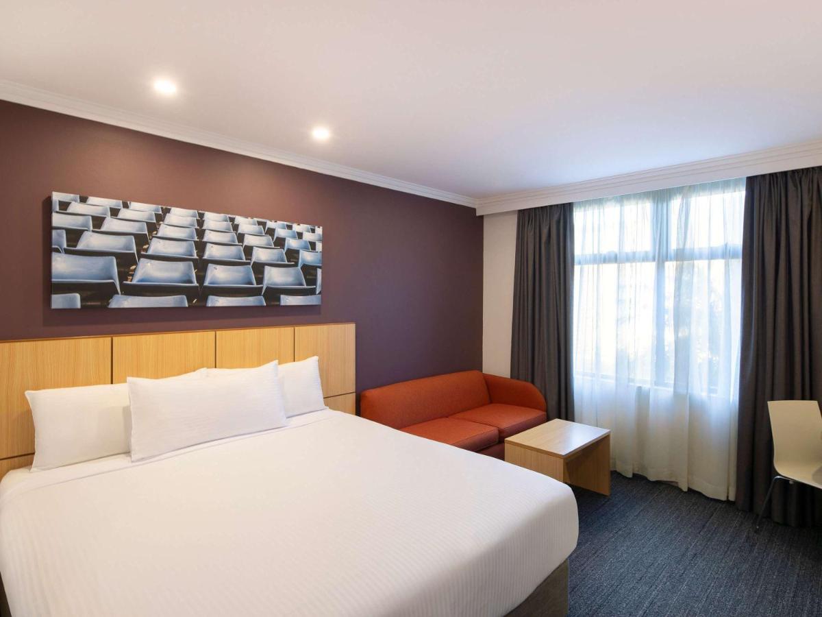 Mercure Sydney Blacktown Arndell Park Exterior photo